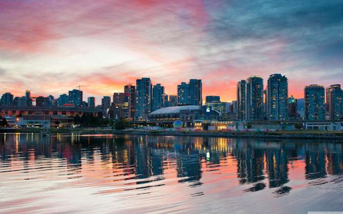iphone 14 vancouver wallpaper 4